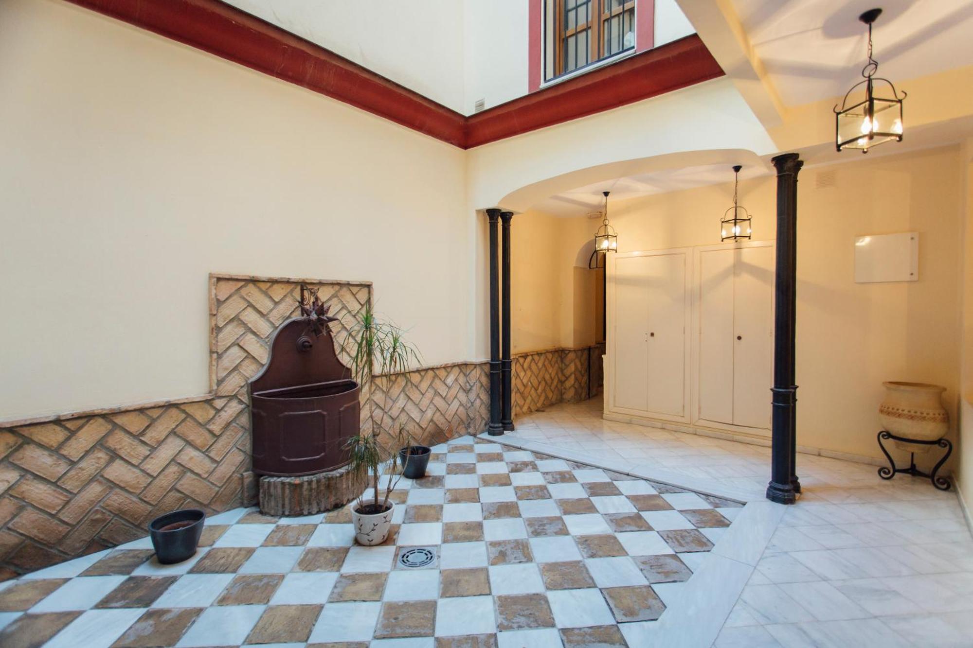 Апартаменты Beautiful And Cozy- 1Bd 1Bth- Arenal Center Севилья Экстерьер фото